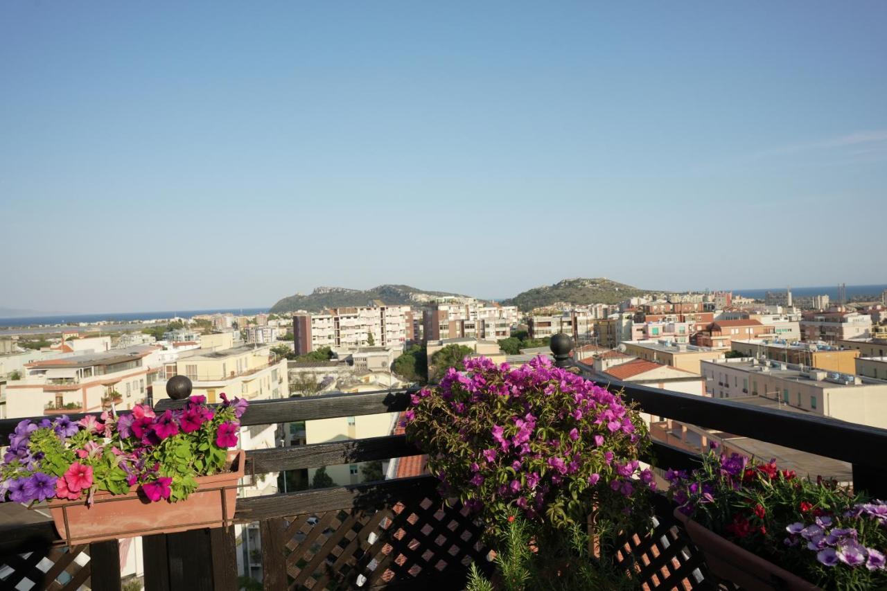 فيلا Prestigioso Attico Panoramico كالياري المظهر الخارجي الصورة